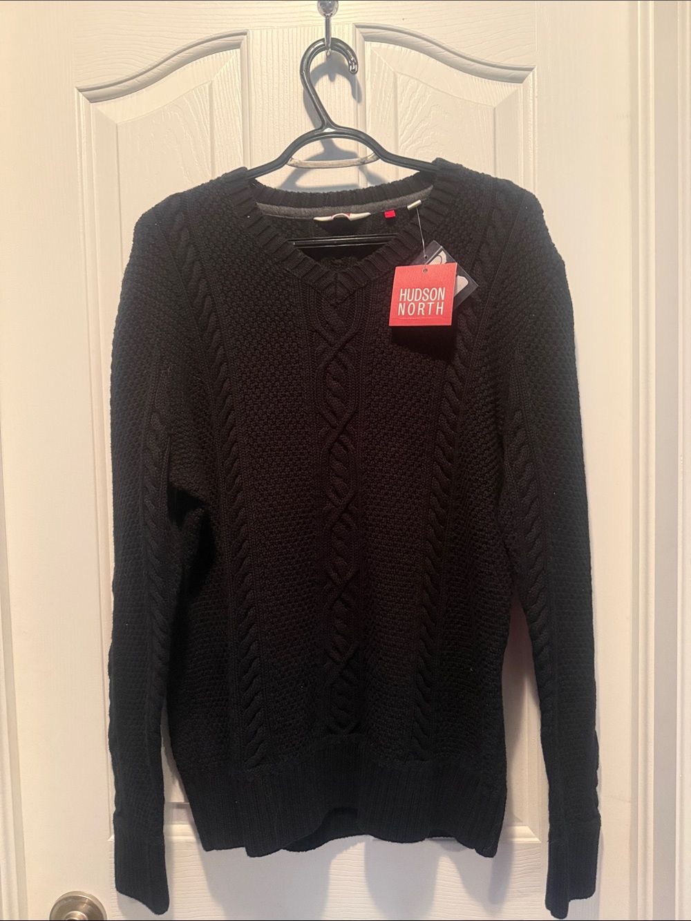Hudson North Women's V-Neck Cable Knit Sweater - Black